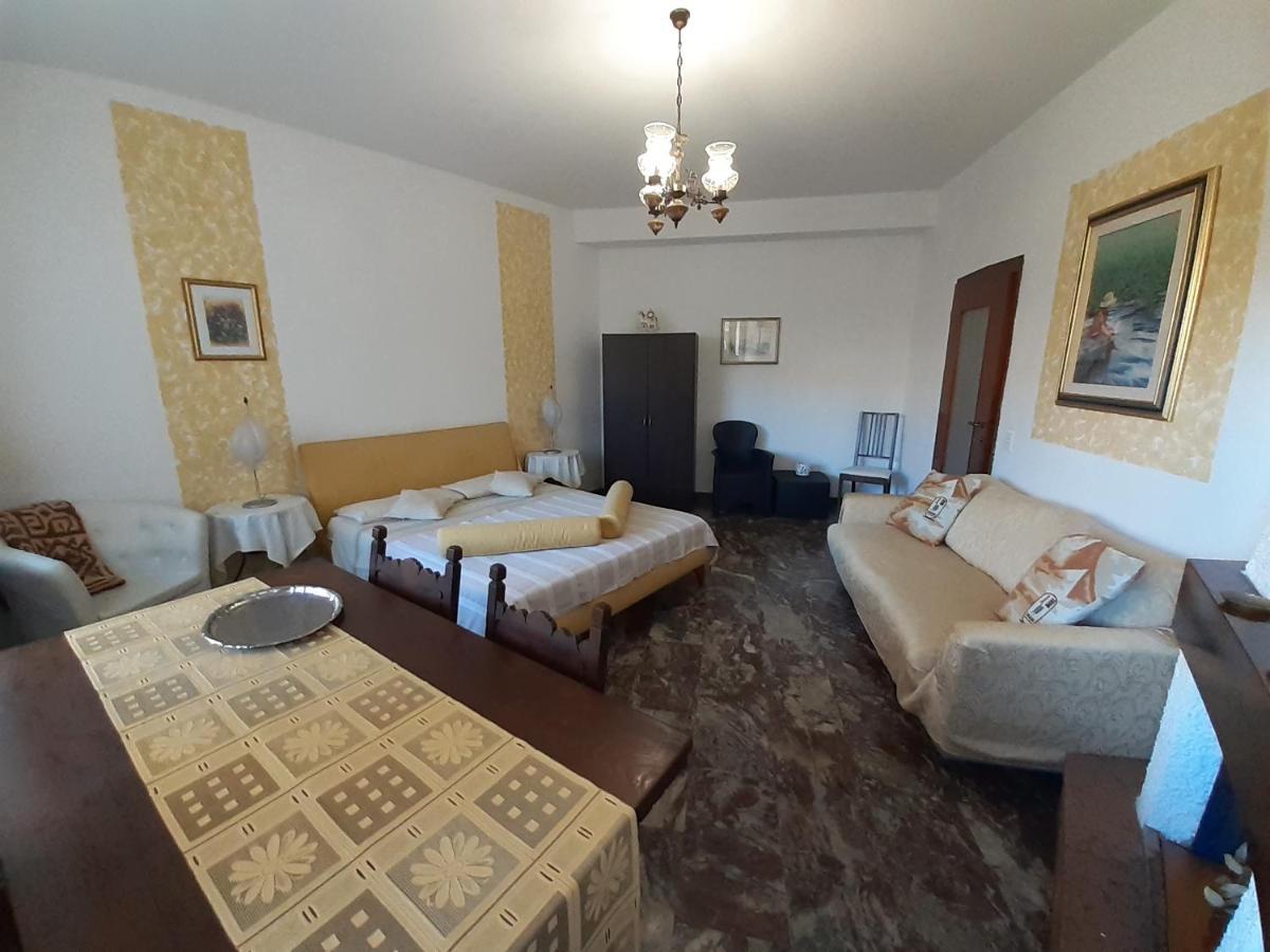 Saglia Apartments Malcesine Eksteriør bilde